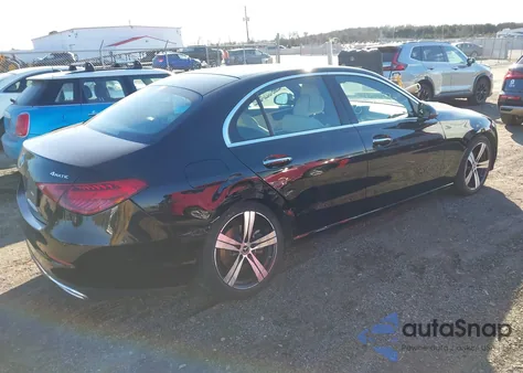 2025 Mercedes-Benz C 300 z USA, uszkodzony, nr VIN W1KAF4HB5SR253285